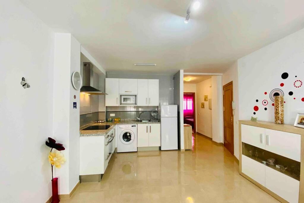 “Smile Nerja” Chic Apartment With Wifi, 4 Guests Exterior foto