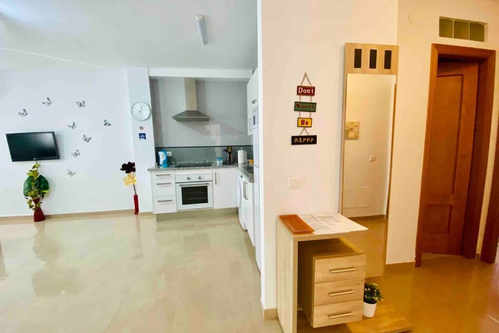 “Smile Nerja” Chic Apartment With Wifi, 4 Guests Exterior foto
